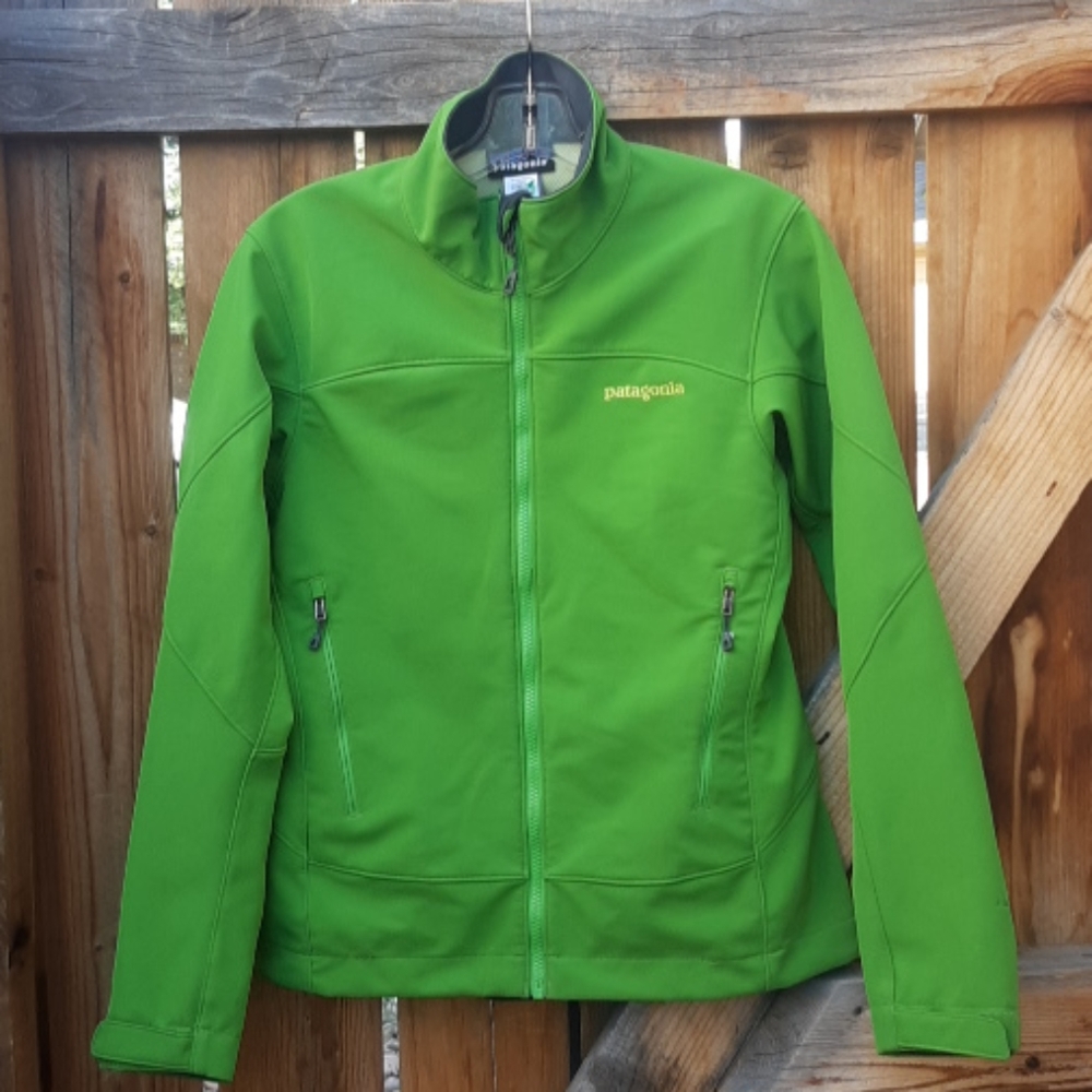 COPY - Patagonia polartec green winter jacket small